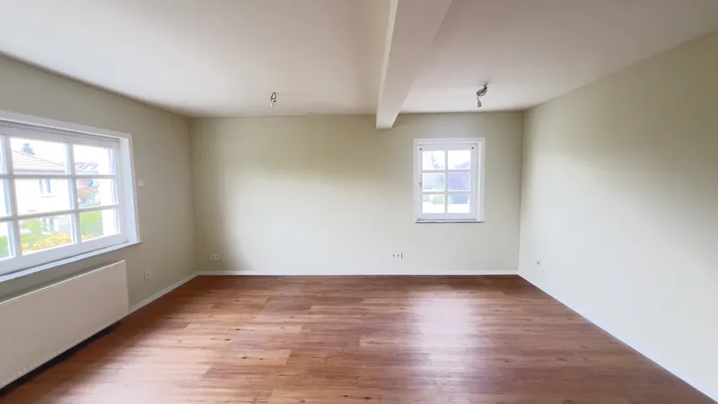 Wohnen mit Charakter: 2,5-Zimmer-Wohnung in Berlin-Mahlsdorf — photo 1